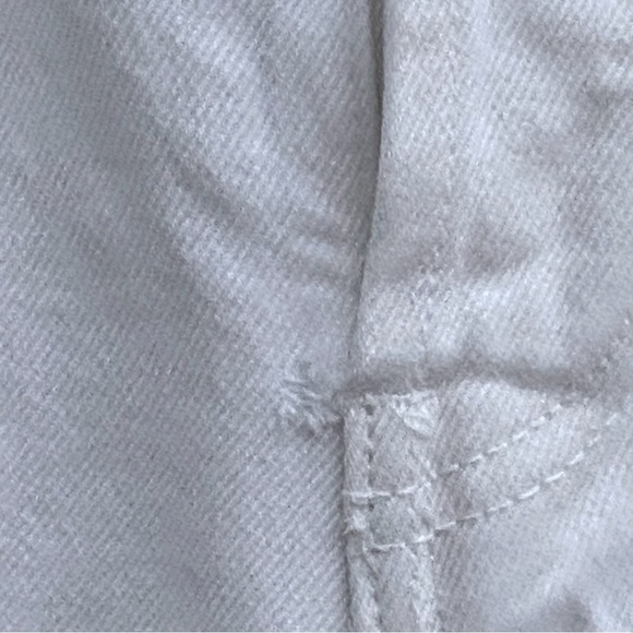 Zara Button Fly Raw Hem White Jeans - Picture 3 of 8